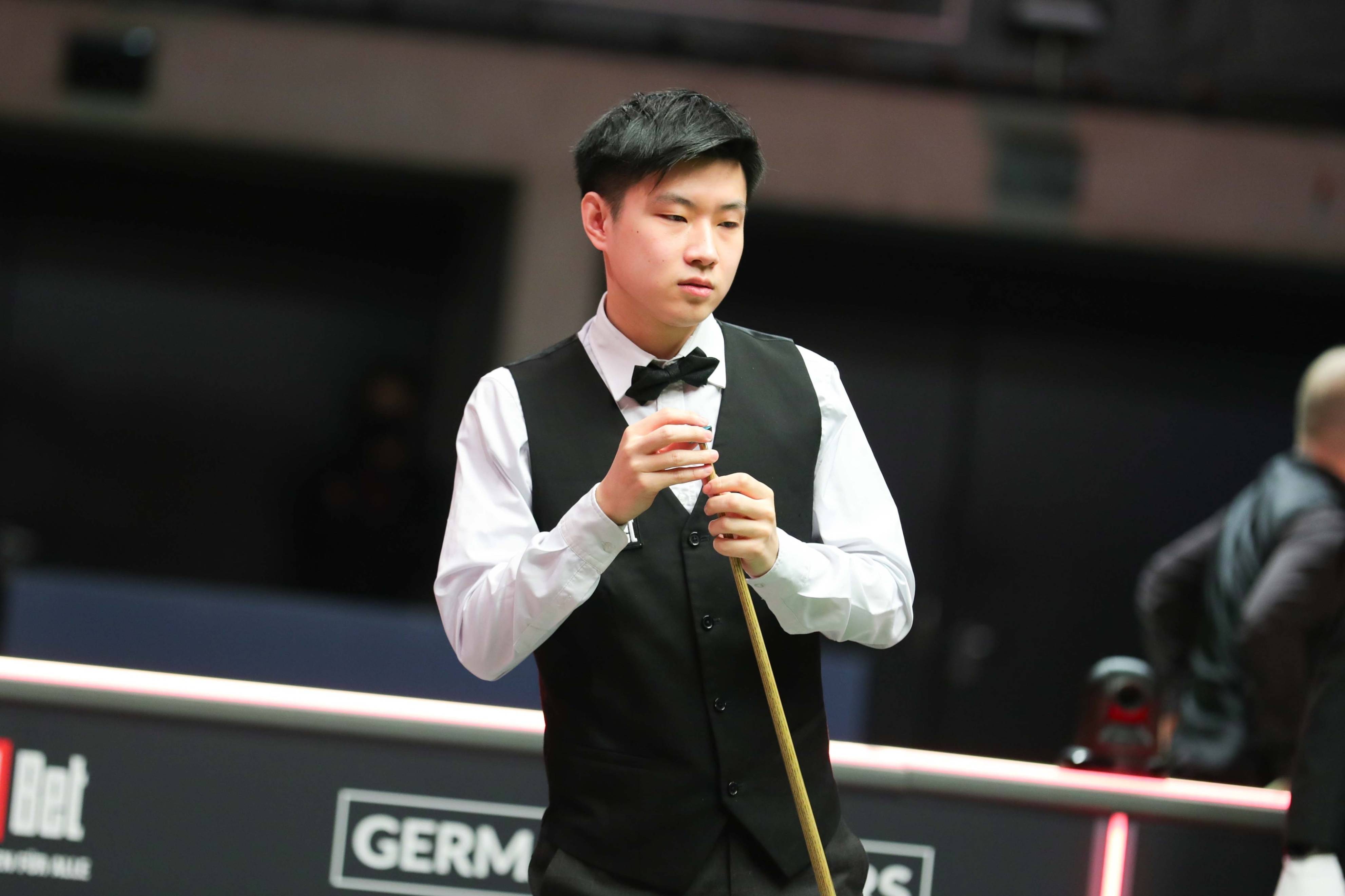 近完成内切 近完成内切